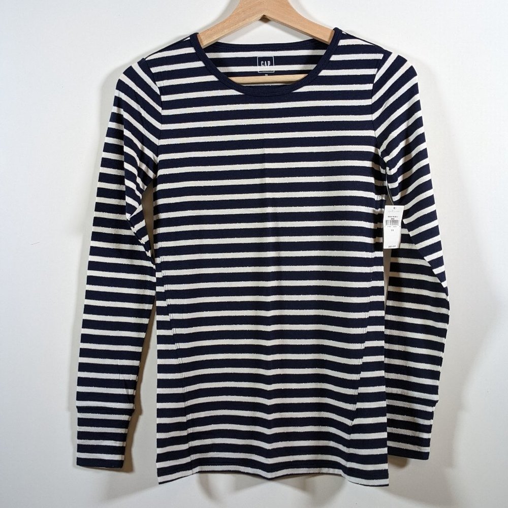 GAP Long Sleeve Crewneck T-Shirt